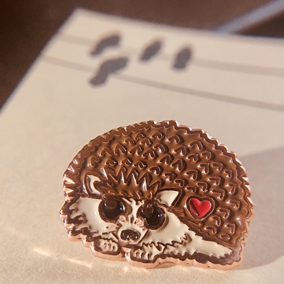 Hedgehog Enamel Pin 🦔 Hedgehogs 🦔 Brooch - Picture 10 of 13